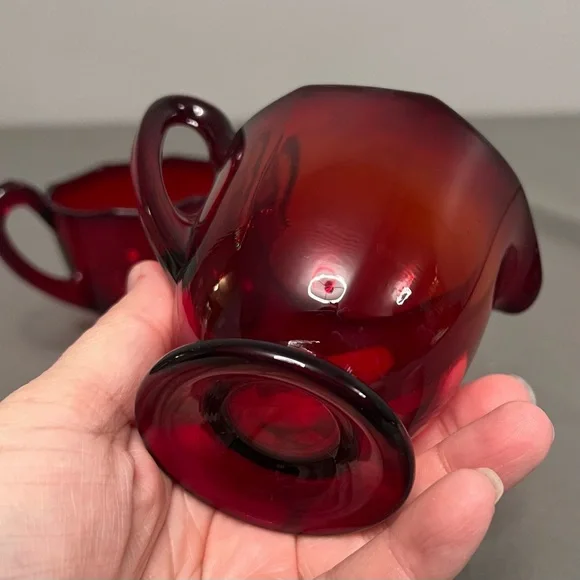 VTG Ruby Red Depression Glass Sugar & Creamer Set W/ Waved Rims - Picture 6 of 10